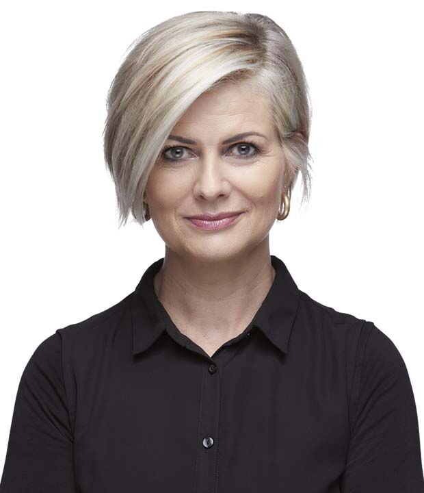 Portrait von Petra Käslin, Coiffeuse und Visagistin Portrait von Petra Käslin, Coiffeuse und Visagistin